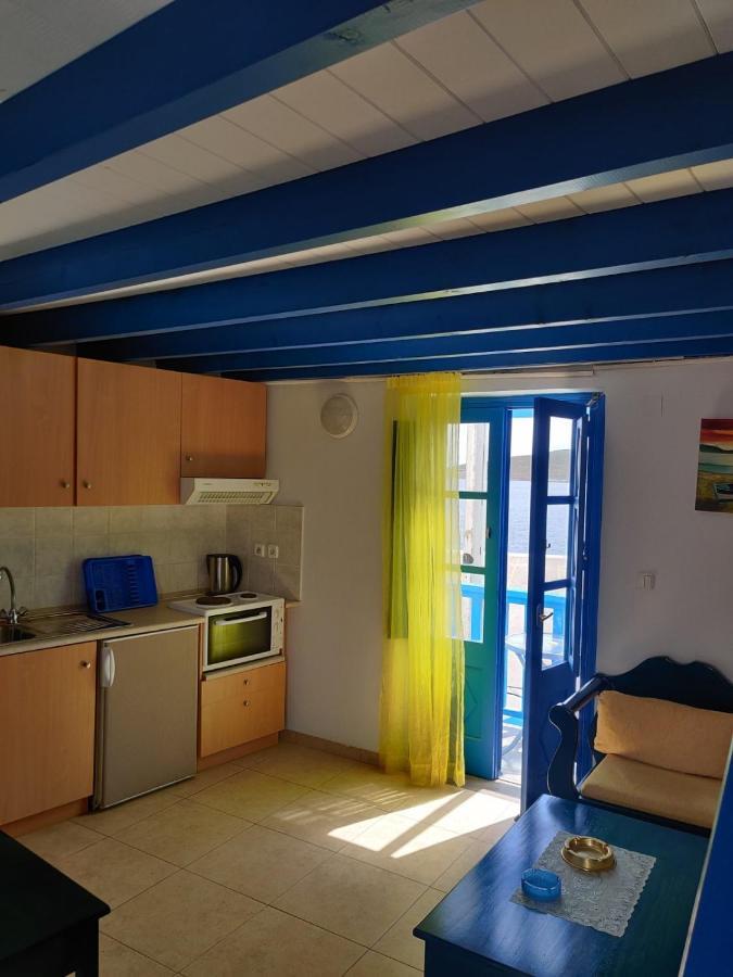 Blue Sky Aparts Livadia  Exterior foto